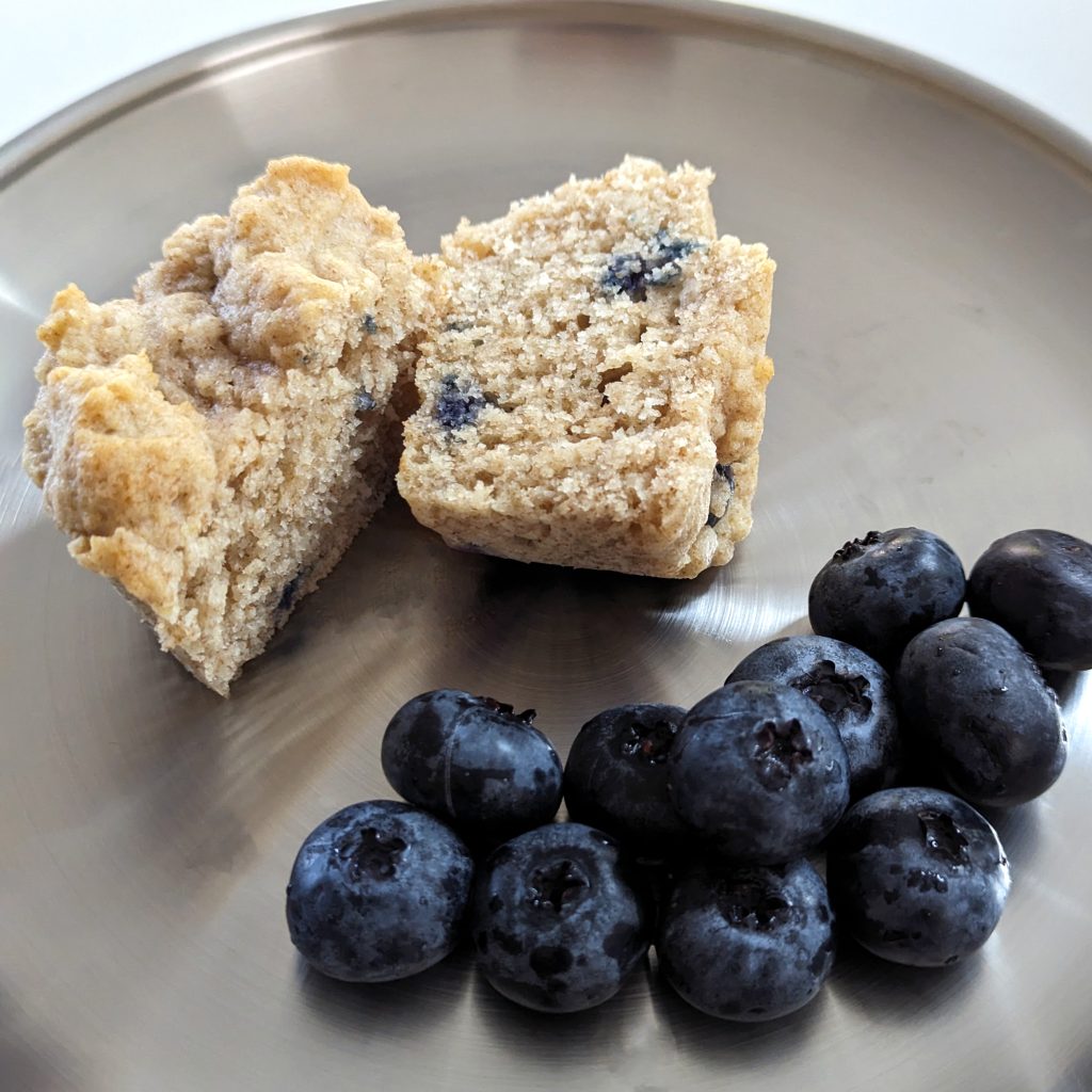 Low-sugar blueberry muffins